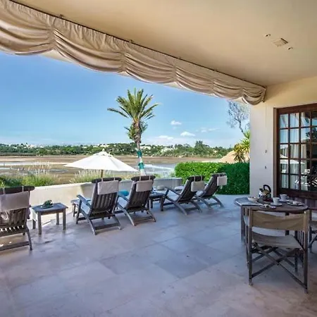 Sleeps 8 Pool Air Con T607883 Villa *