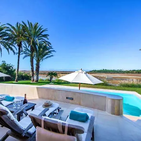 Sleeps 8 Pool Air Con T607883 Villa